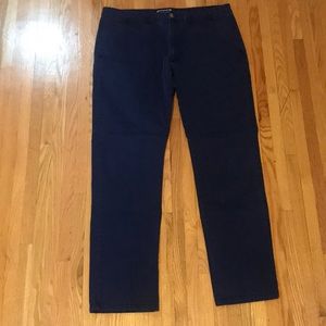 Club Room Men’s straight fit chino